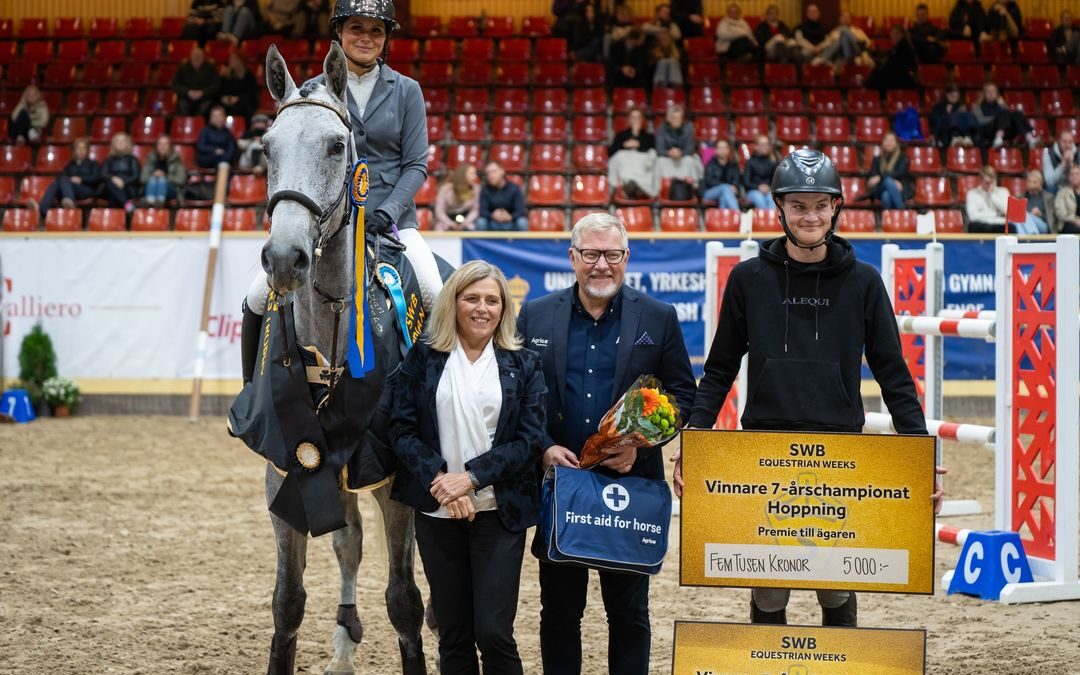 Castiglion T (SWB) med Nicole Holmén vann SWBs Championat för 7-åriga hästar